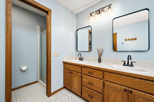 4769 White Oak Court, Eagan, MN 55122
