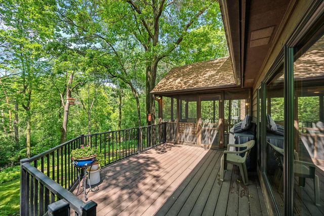4769 White Oak Court, Eagan, MN 55122