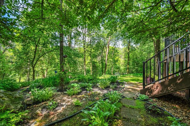 4769 White Oak Court, Eagan, MN 55122