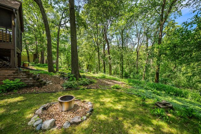 4769 White Oak Court, Eagan, MN 55122