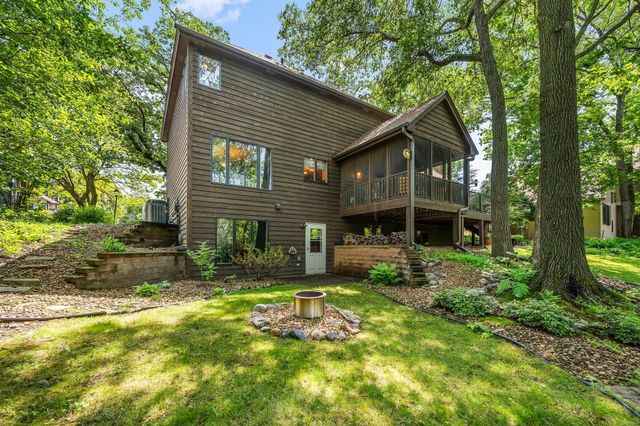 4769 White Oak Court, Eagan, MN 55122
