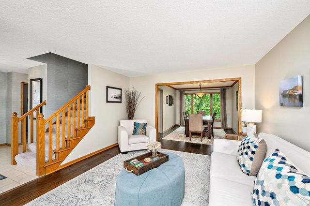 4769 White Oak Court, Eagan, MN 55122