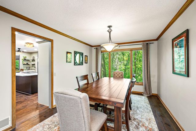 4769 White Oak Court, Eagan, MN 55122