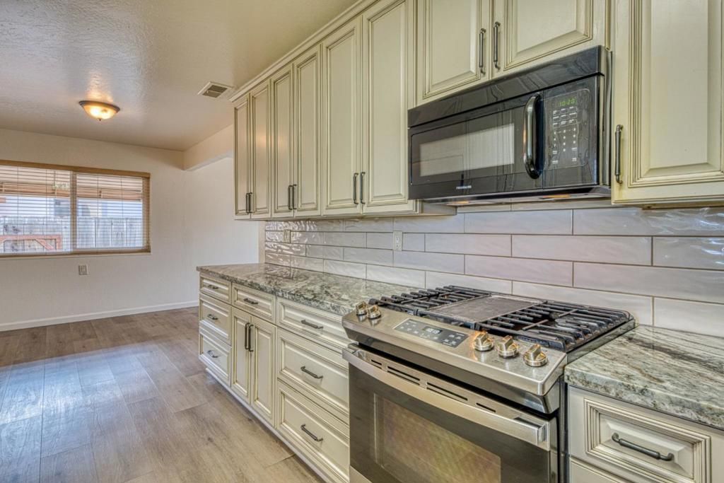 Image 14 of property listing at 779 Bedford Drive, Salinas, CA 93901