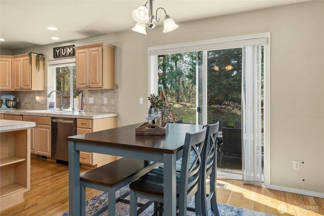 20424 190th Avenue E, Orting, WA 98360