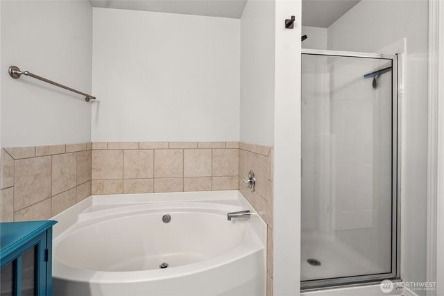 20424 190th Avenue E, Orting, WA 98360