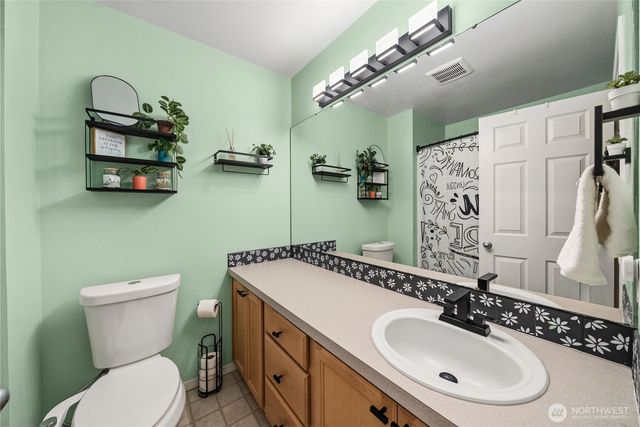 20424 190th Avenue E, Orting, WA 98360