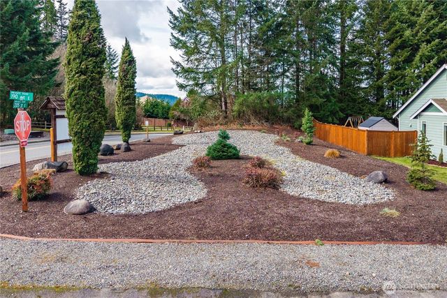 20424 190th Avenue E, Orting, WA 98360