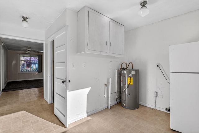 407 S Shasta Avenue, Eagle Point, OR 97524