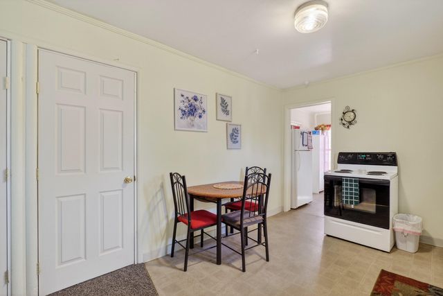 407 S Shasta Avenue, Eagle Point, OR 97524