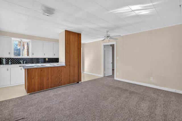 407 S Shasta Avenue, Eagle Point, OR 97524