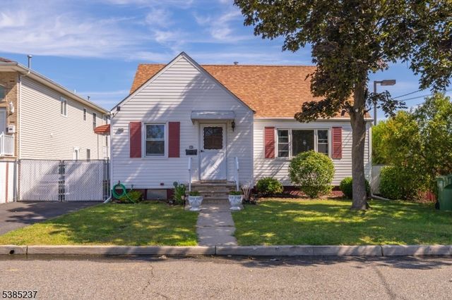 128 Lexington Ave, Linden City, NJ 07036
