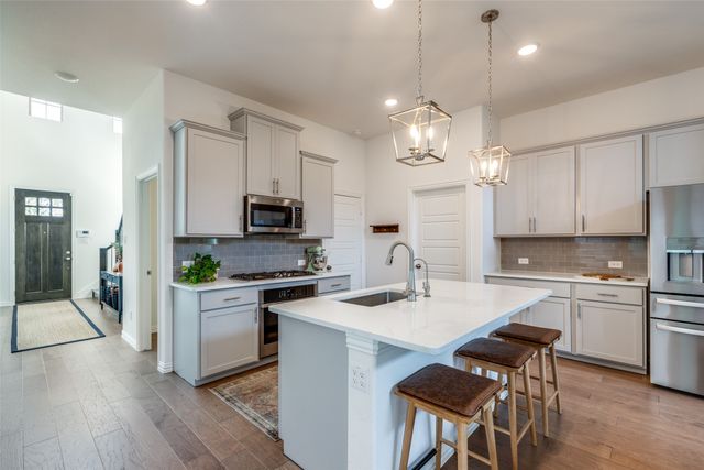 3100 Greenbriar Drive, Celina, TX 75009