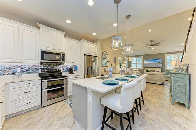 11607 MEADOWGATE PLACE, Bradenton, FL 34211