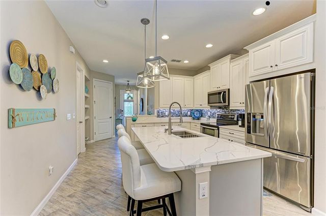 11607 MEADOWGATE PLACE, Bradenton, FL 34211