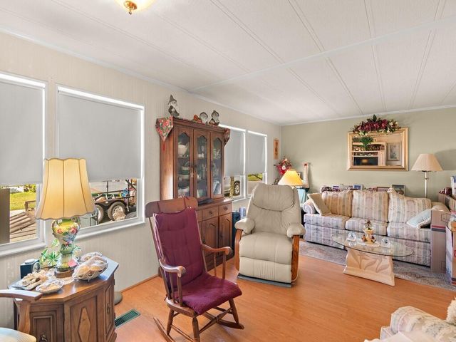 236 NE Sunshine Lane, Jensen Beach, FL 34957