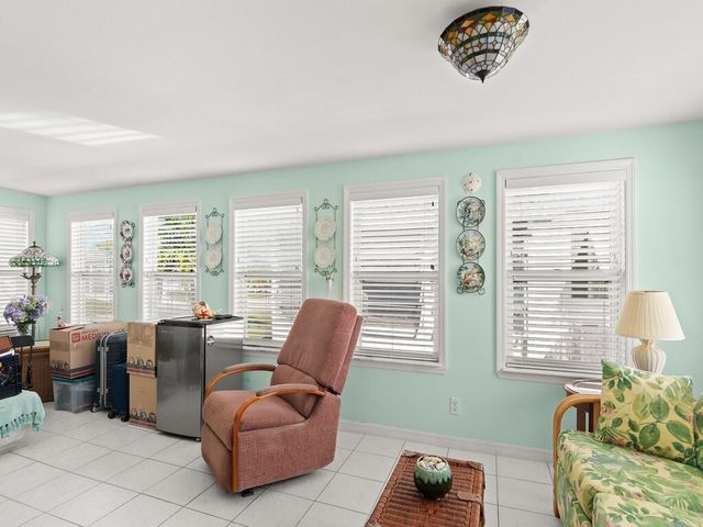 236 NE Sunshine Lane, Jensen Beach, FL 34957