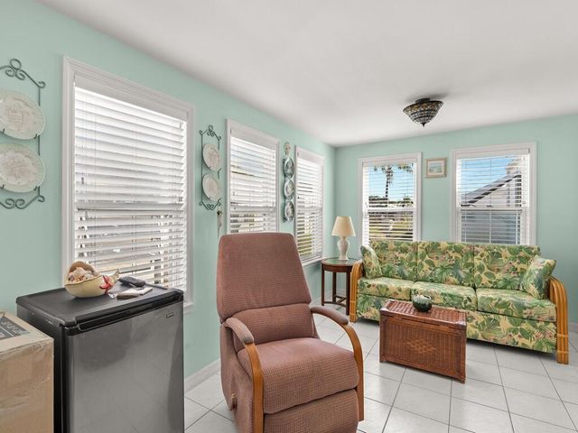 236 NE Sunshine Lane, Jensen Beach, FL 34957