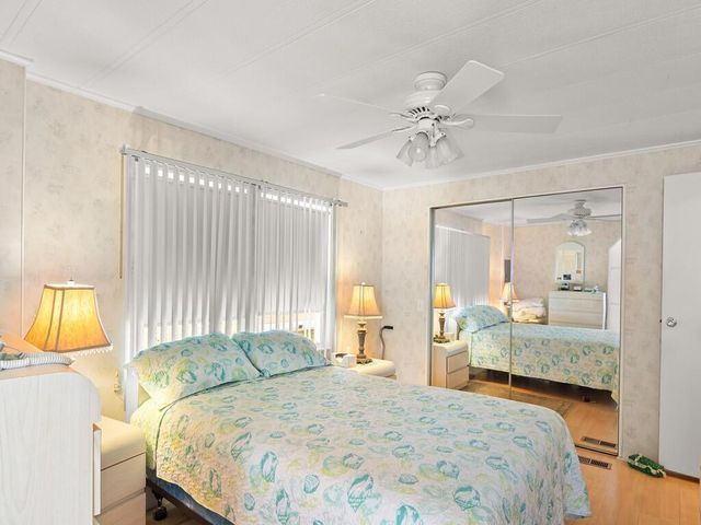 236 NE Sunshine Lane, Jensen Beach, FL 34957