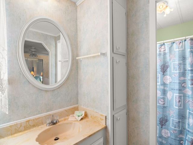 236 NE Sunshine Lane, Jensen Beach, FL 34957