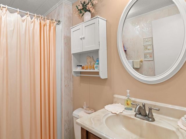 236 NE Sunshine Lane, Jensen Beach, FL 34957