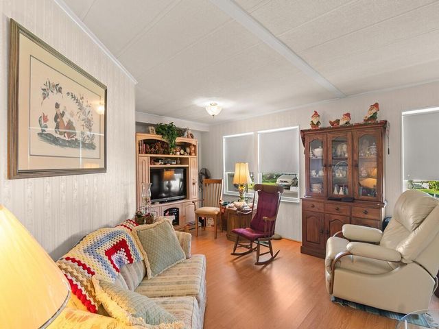 236 NE Sunshine Lane, Jensen Beach, FL 34957