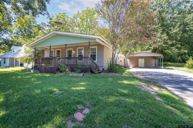 307 N Tyler St, Big Sandy, TX 75755