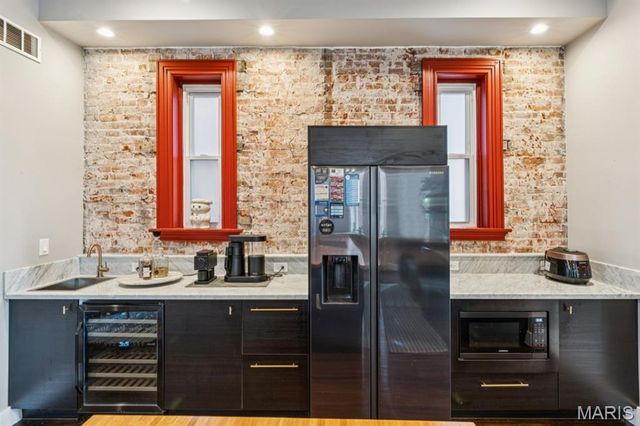 3434 S Jefferson Avenue, St Louis, MO 63118