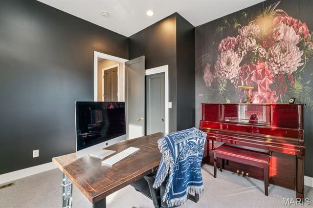 3434 S Jefferson Avenue, St Louis, MO 63118