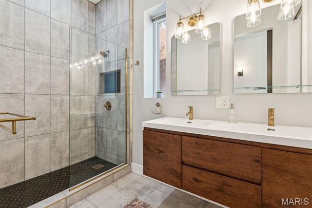 3434 S Jefferson Avenue, St Louis, MO 63118