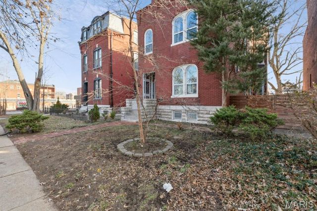 3434 S Jefferson Avenue, St Louis, MO 63118