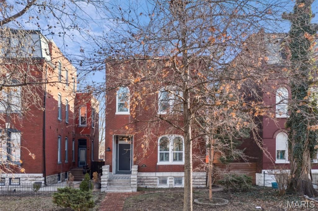 3434 S Jefferson Avenue, St Louis, MO 63118