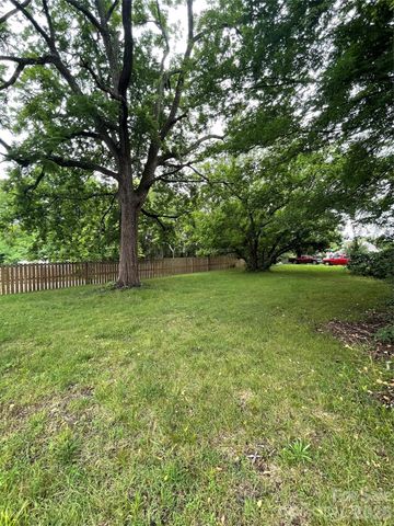 922 N Main Street, Salisbury, NC 28144