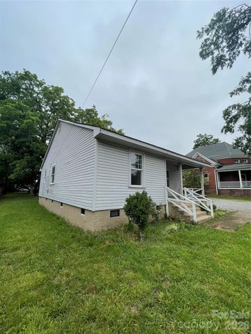 922 N Main Street, Salisbury, NC 28144