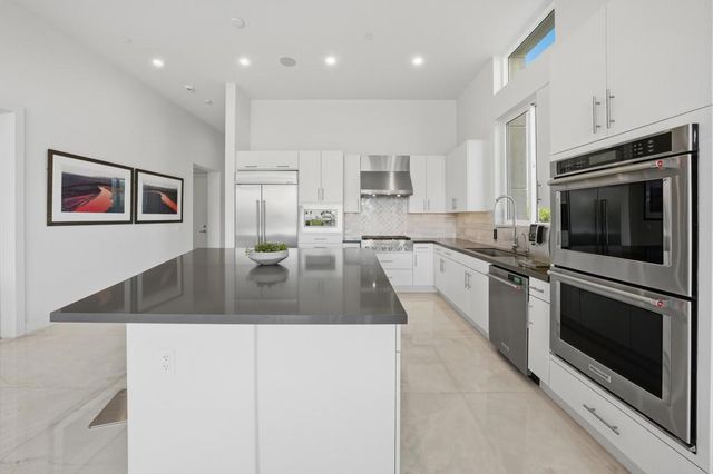 1280 Celadon Street, Palm Springs, CA 92262