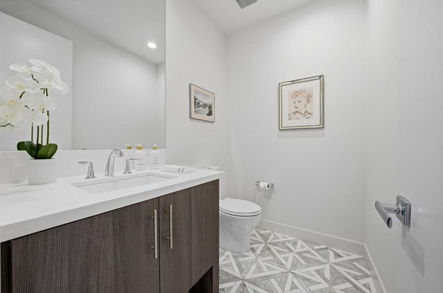 1280 Celadon Street, Palm Springs, CA 92262