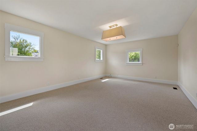 501 NE 9th Street, Coupeville, WA 98239