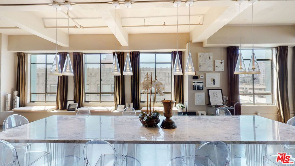 Image 2 of property listing at 849 S Broadway 708, Los Angeles, CA 90014