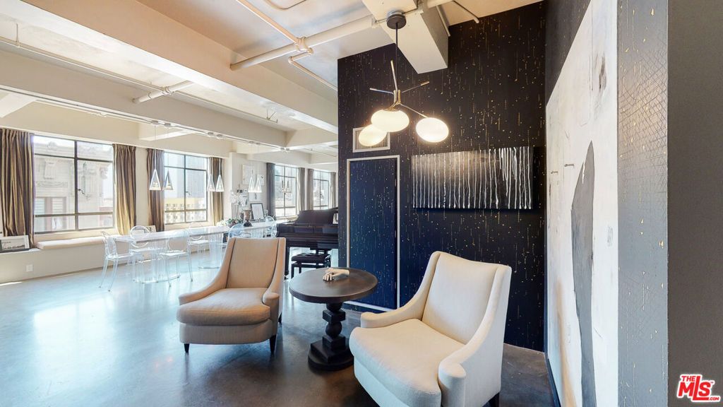 Image 20 of property listing at 849 S Broadway 708, Los Angeles, CA 90014