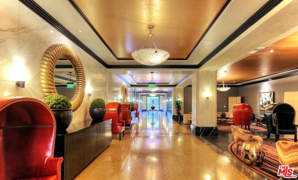 Image 33 of property listing at 849 S Broadway 708, Los Angeles, CA 90014