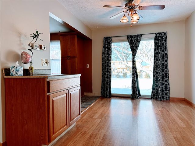 11 W Canon Dr, Chili, NY 14624