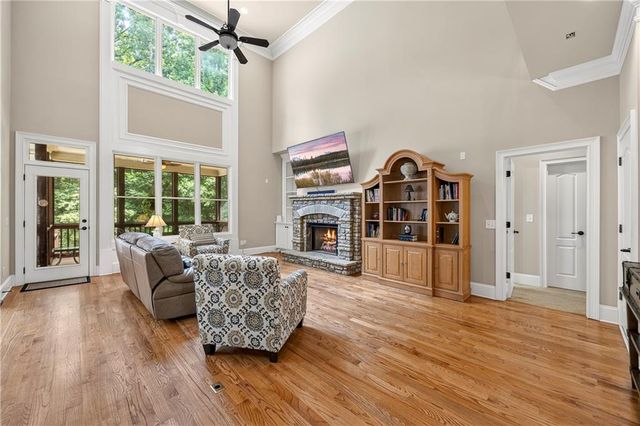 8555 Berringer Point Drive, Gainesville, GA 30506