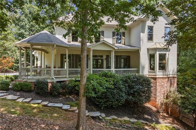 8555 Berringer Point Drive, Gainesville, GA 30506