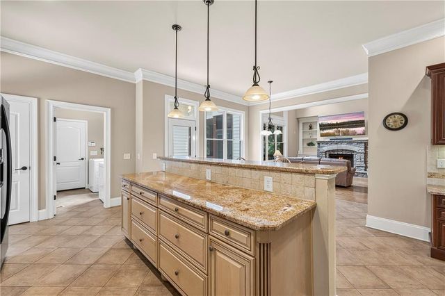 8555 Berringer Point Drive, Gainesville, GA 30506