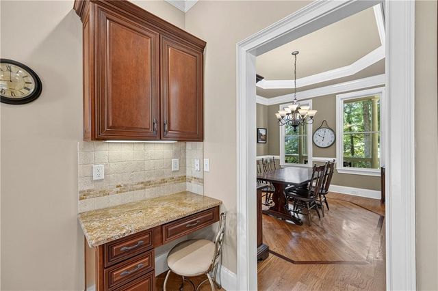 8555 Berringer Point Drive, Gainesville, GA 30506