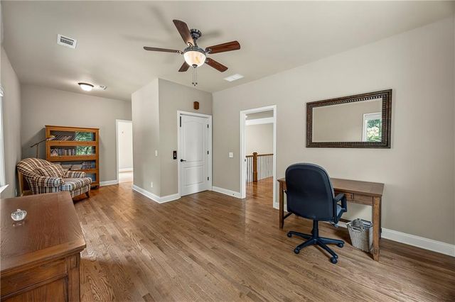 8555 Berringer Point Drive, Gainesville, GA 30506