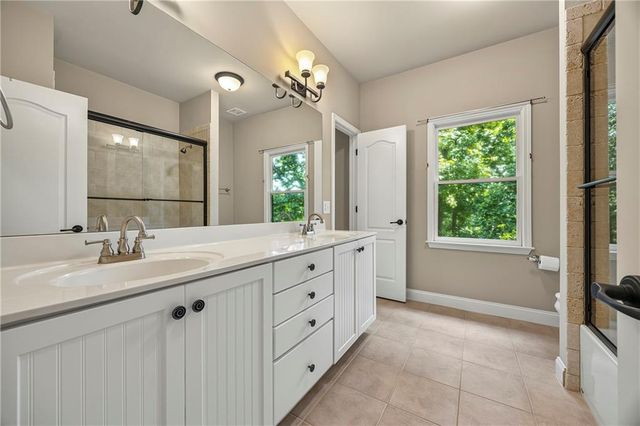 8555 Berringer Point Drive, Gainesville, GA 30506