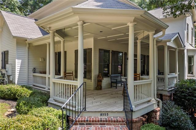 8555 Berringer Point Drive, Gainesville, GA 30506