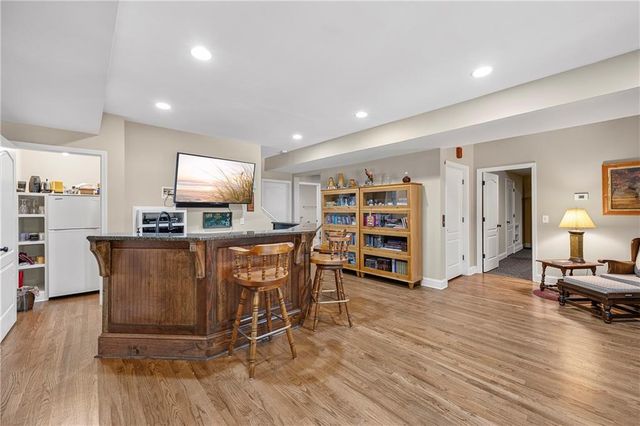 8555 Berringer Point Drive, Gainesville, GA 30506