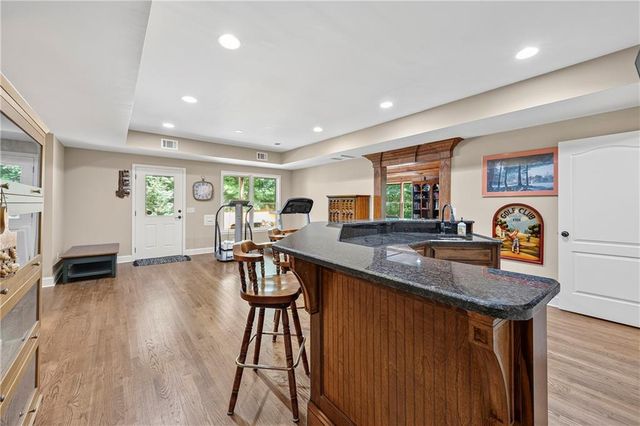 8555 Berringer Point Drive, Gainesville, GA 30506